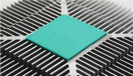 破解新能源换电高频插拔散热困局：导热硅胶片的稳定护航方案