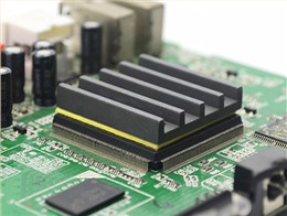 散热绝缘双保障，导热硅胶垫片为电路板长效运行